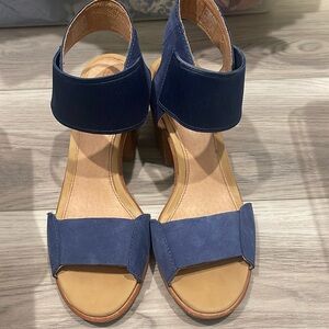 EUC Sorel Chunky Heels 9